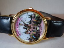 Disney Womens Vintage Mickey Mouse Watch Disneyland Annual Passholder 1995 -New