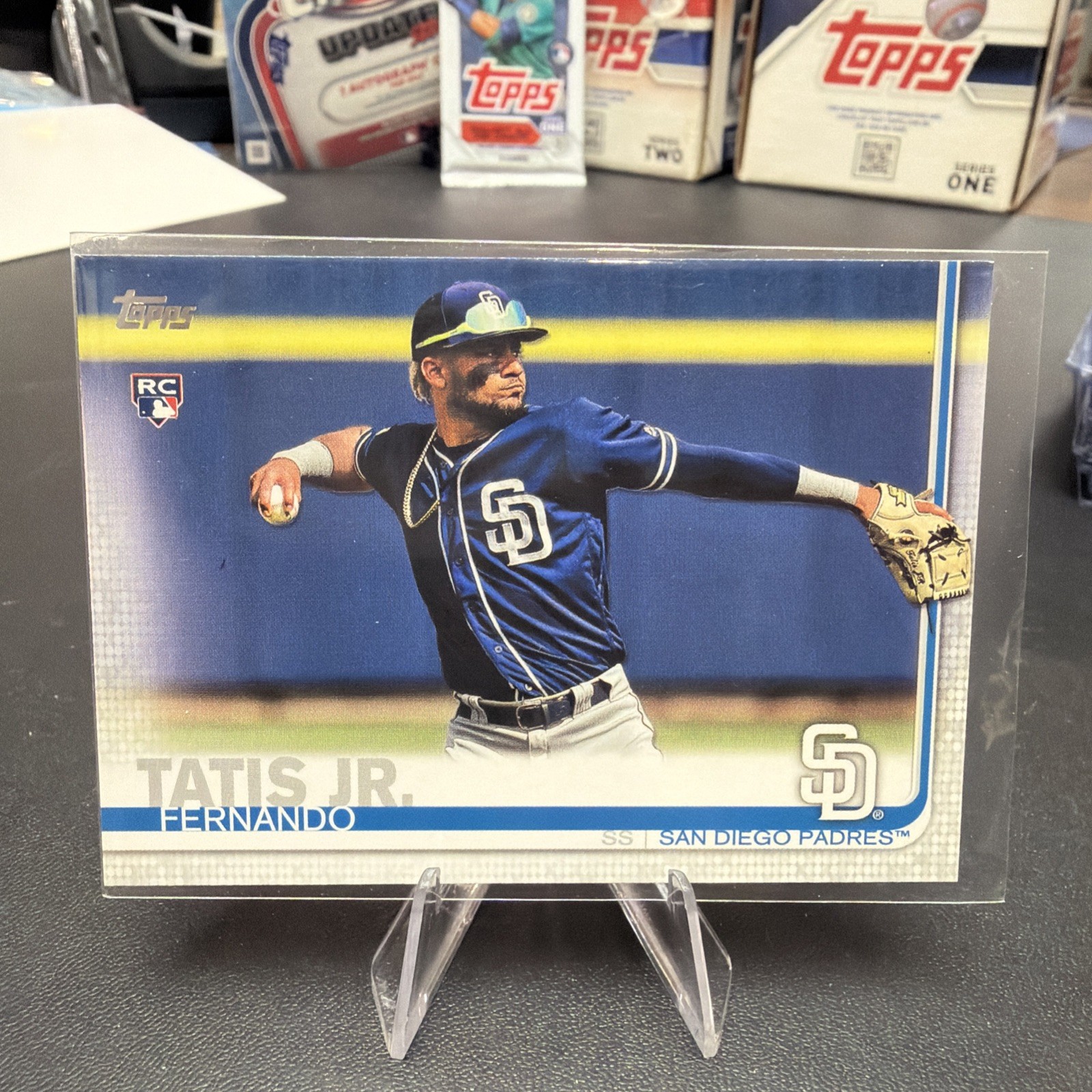 Fernando Tatis Jr 2019 Topps Series 2 RC Rookie #410 Base Padres. 💎 CLEAN CARD.