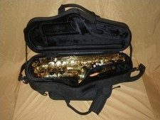 SELMER USA MODEL 162 ALTO SAXOPHOPHONE - 1980's PROFESSIONAL LEVEL OMEGA in VGC 