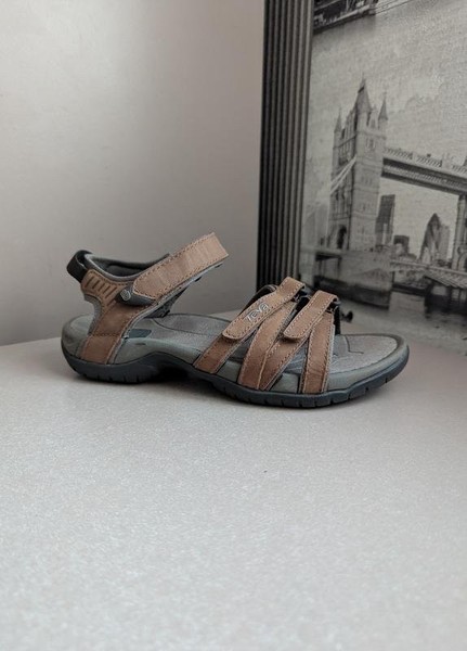 Women Teva Sandals Brown Textile 36.5