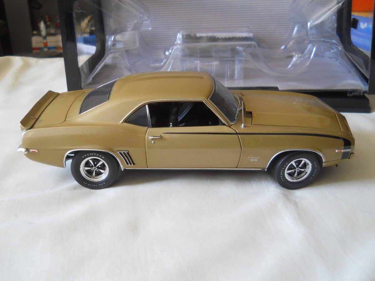 Highway 61 1969 Chevy Camaro SS 396 1:18 Diecast | eBay
