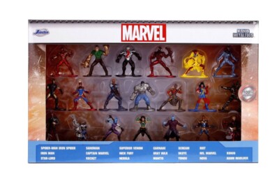 New Marvel 20-Piece Nano Metal Figure Set. 100% Die-cast. Great Christmas Gift