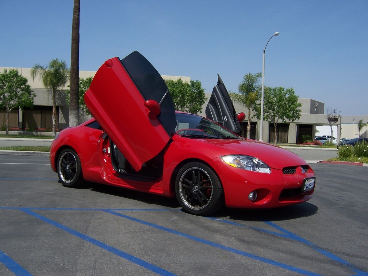 Mitsubishi Eclipse 2006-20012 2dr LAMBO VERTICAL DOORS BY Mitsubishi Eclipse 2006-20012 2dr LAMBO VERTICAL DOORS BY