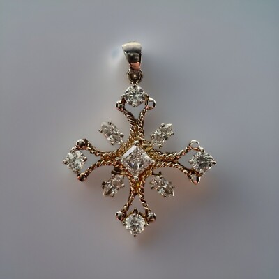 Stunning Vintage Sterling Silver Shinny Snowflake Cubic Pendant 925
