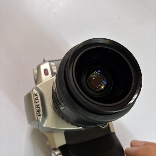 Pentax SLR Film Camera MZ-7 & SMC Pentax-FA 28-70mm Lens - Picture 8 of 18