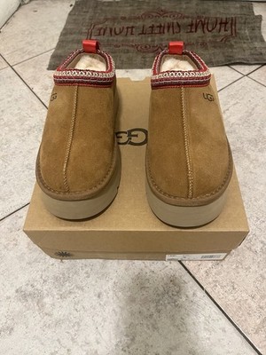 Ugg Tazz, Chestnut Size: 5