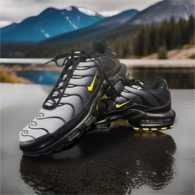 Nike Air Max Plus Wave Black Gray Yellow Low Top Athletic Sneakers