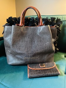 Dooney and Bourke City Barlow | eBay display picture 2
