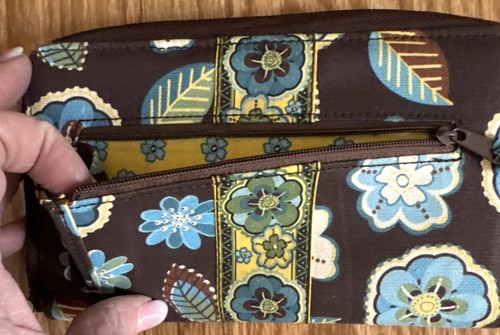 Maggi B by Ganz Retro Chic Large Wallet 8” x 5” Green Brown Blue Floral Cotton - Picture 2 of 4