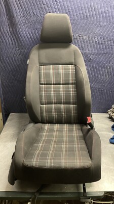 06-09 Volkswagen Rabbit 07-09 Golf GTI 4 Dr Passenger Seat W/Power Backrest