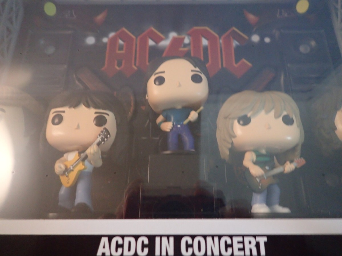 Funko Pop Moment Deluxe: AC /DC in Concert Walmart EXCLUSIVE Funko Pop Moment Deluxe: AC /DC in Concert Walmart EXCLUSIVE