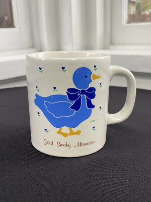 Vintage ''Great Smoky Mountains '' Goose/Duck w Bow Ceramic Mug Blue/White 1986