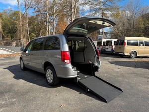 2017 Dodge Grand Caravan HaNDICAP WHEELCHAIR REAR ENTRY new conversion
