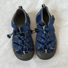 KEEN Newport H2 Sandals Youth Size 2 Blue hiking outdoor waterproof closed toe