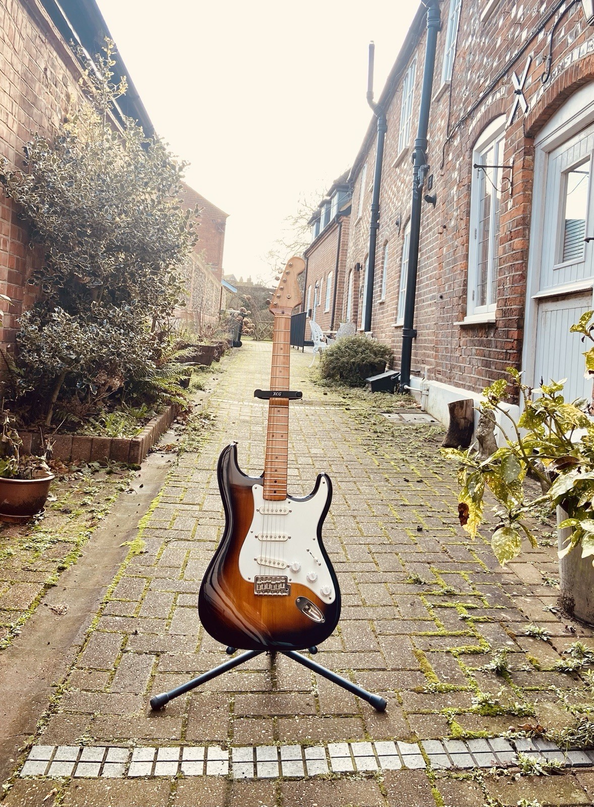 Squier by Fender Classic Vibe 50s Stratocaster® 2-Tone Sunburst Electric Guitar