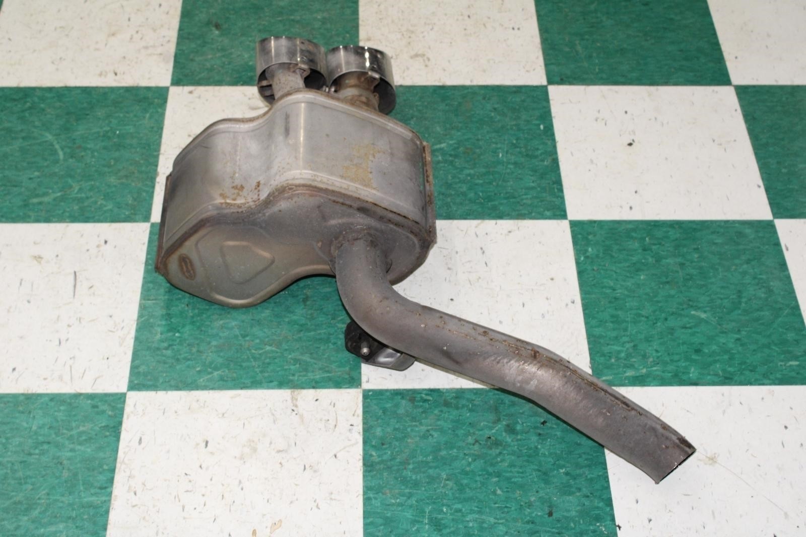 14-20 Ghibli 3.0L Motor Engine Driver Side Left LH Exhaust Muffler Dual Tips OEM