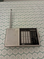 ROBERTS R862 12 Band World Travel BBC World Service Portable Radio.