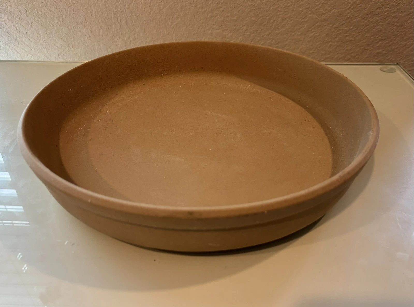 The Pampered Chef Round Deep Dish Baker Stoneware 11" Family Heritage Pizza Pan