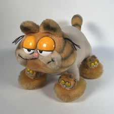 Vintage R Dakin Garfield Pyjamas Plush Soft Toy Cat Cartoon United Syndicate1981