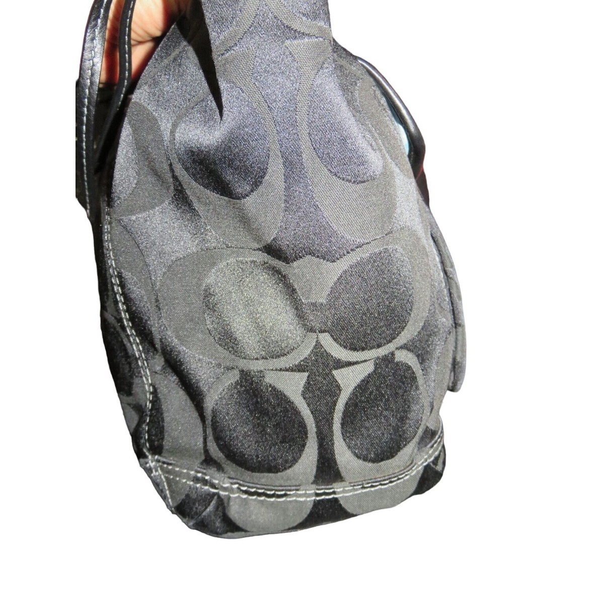 Coach 2008 Leah Black & Grey Signature C Jacquard Turn Lock 