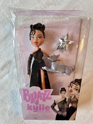NEW Bratz x Kylie Jenner Night Fashion Doll with Evening Gown Pet