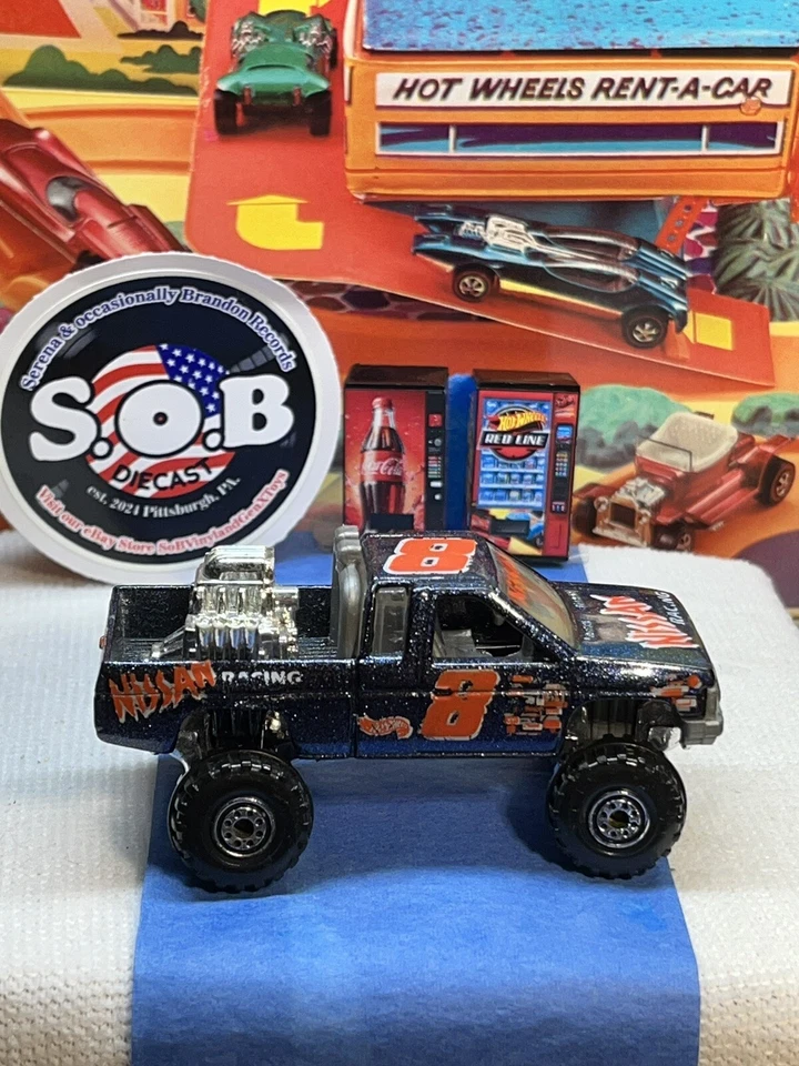 Nissan 1987 carrocería dura camioneta 4x4 azul fundido a presión 1:64 excelente estado Hot Wheels Foto 4 de 4