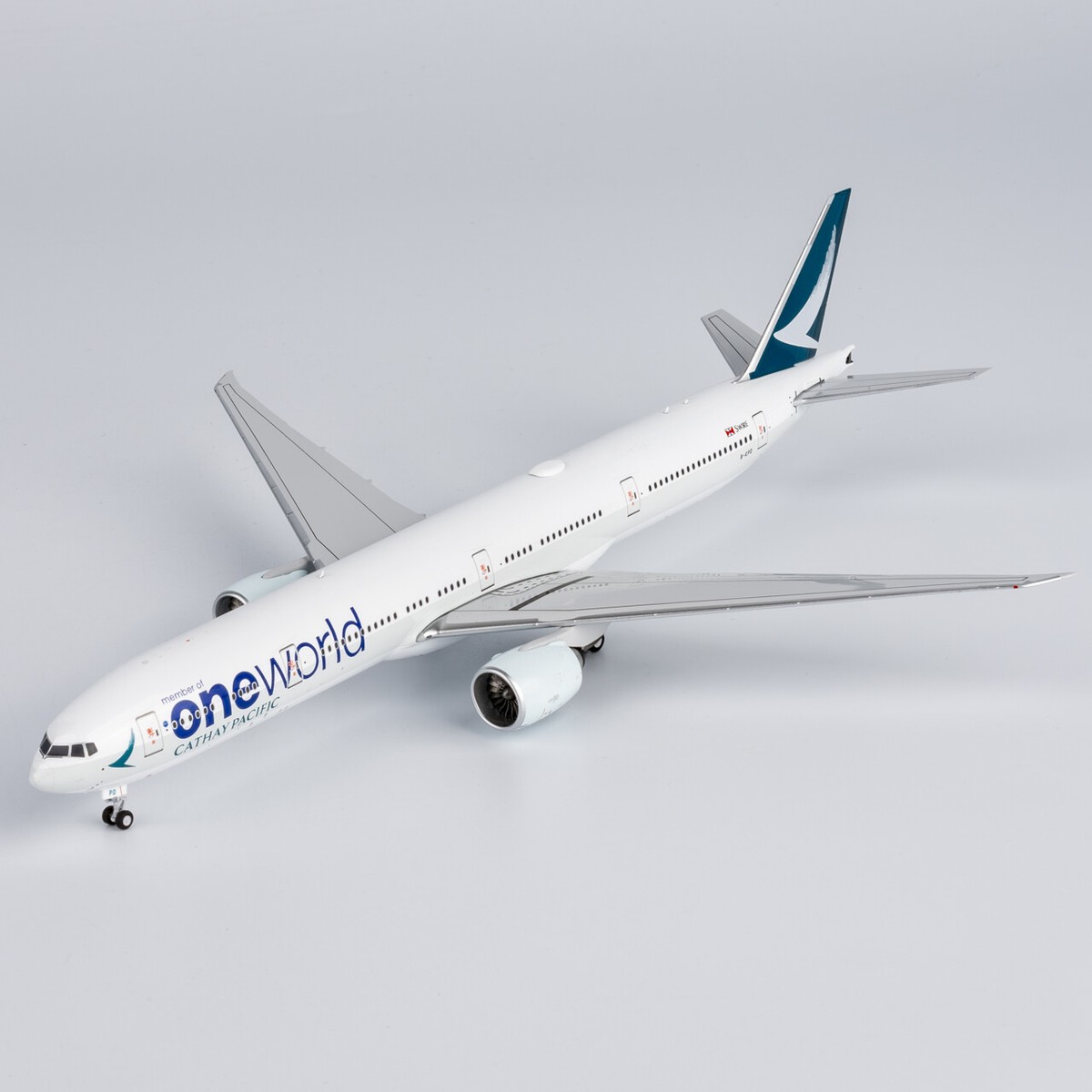 NG 1/400 Cathay Pacific Boeing 777-300ER B-KPD 73070 Finished