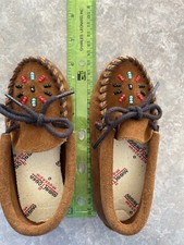 Minnetonka Moccasins Kids Beaded No Size Given See Pics For Measurements NICE