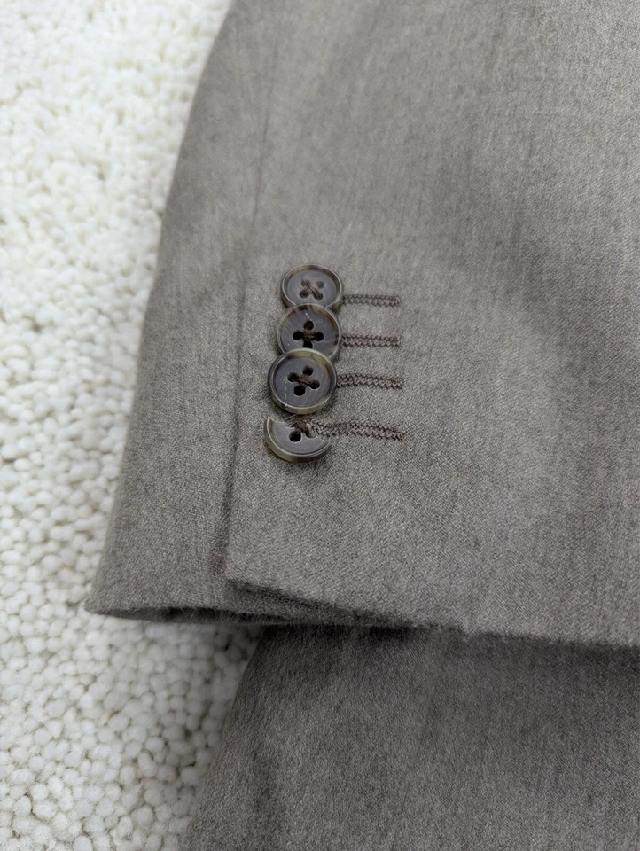 Terno de lã flanela masculino 44R 38x30 bronzeado vintage 2 peças 3 botões cashmere Tallia - Imagem 4 de 4
