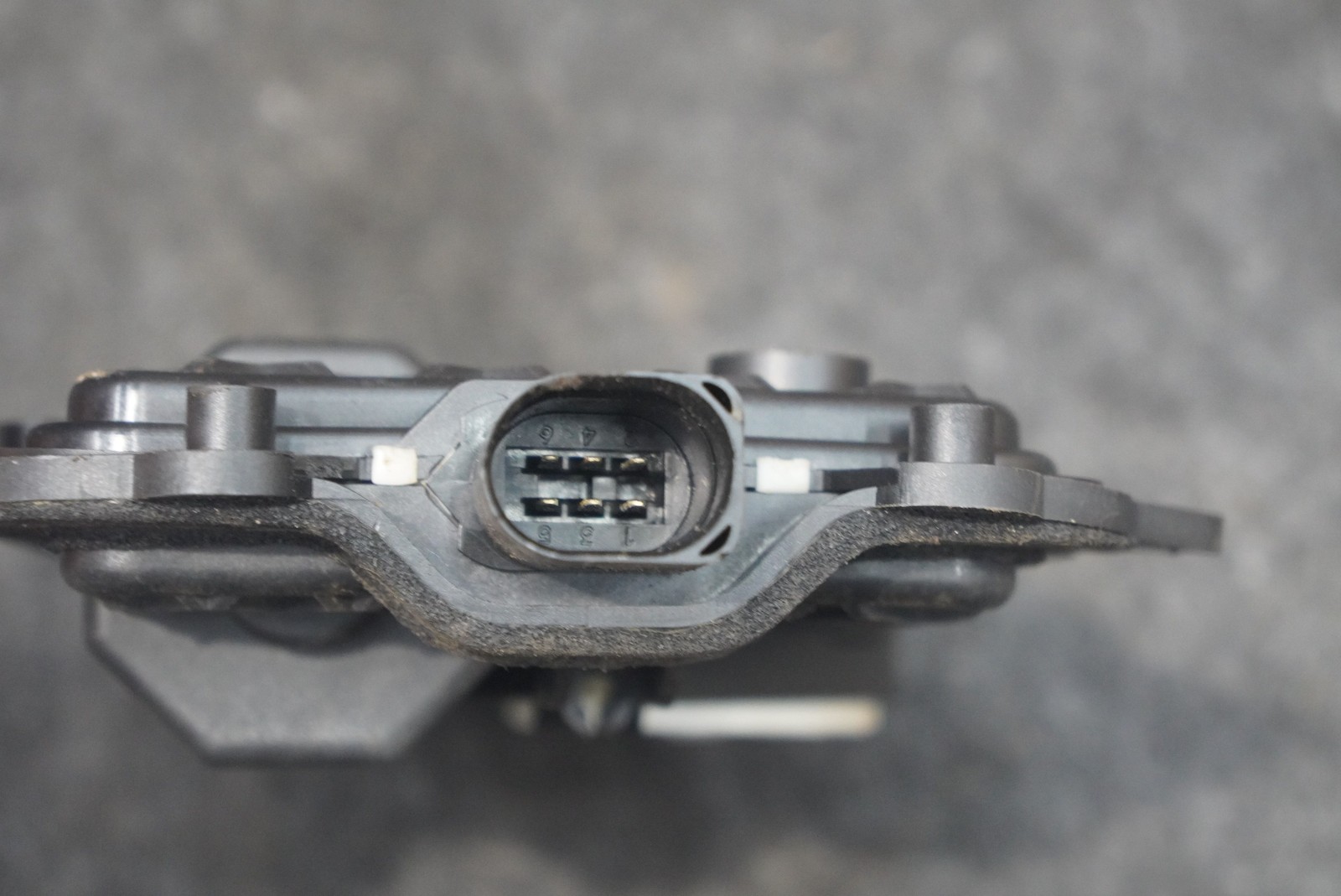 Front Left or Right Door Latch Drive Unit 3W3837059 Bentley Continental GTC 2016