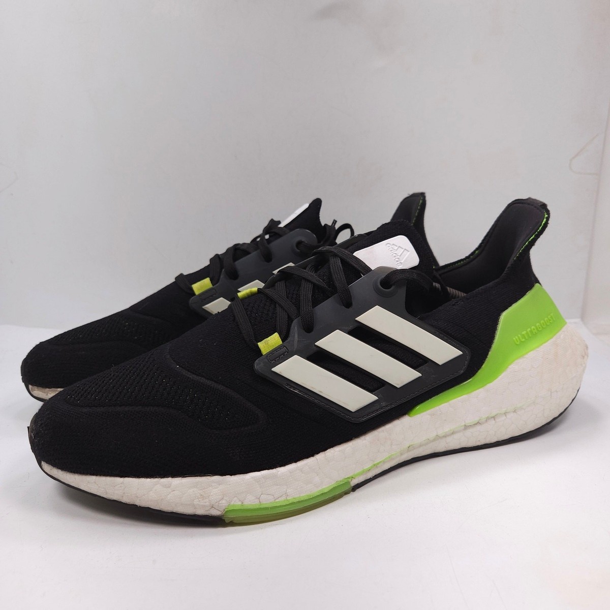 Adidas Ultraboost 22 Athletic Lace Up Running Shoe Mens Size 