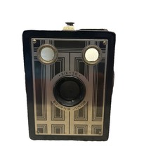 VINTAGE 1930s KODAK BROWNIE JUNIOR SIX 20 CAMERA