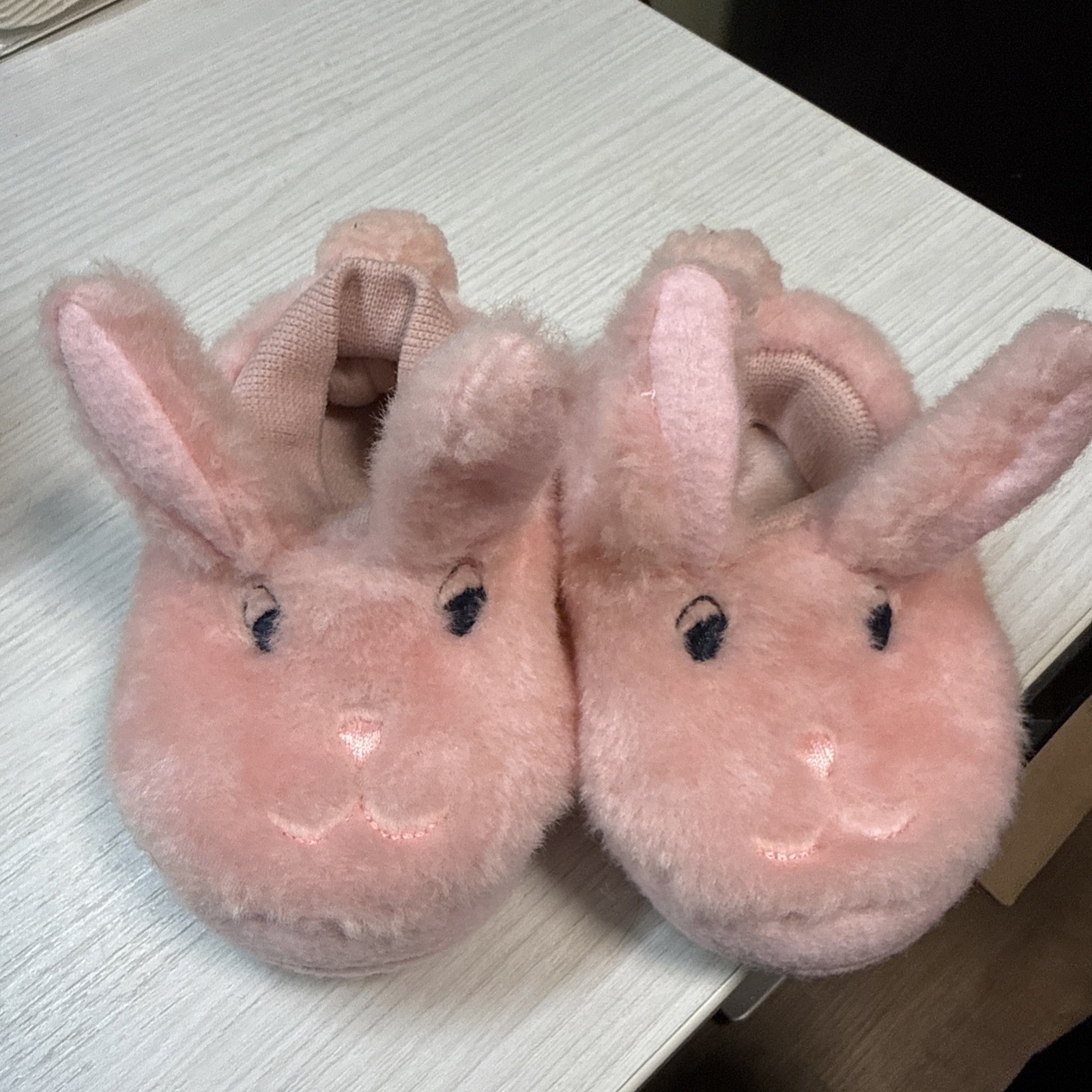 LL Bean Baby Girl Bunny Slippers Pink Size 3/4 Treads on Soles