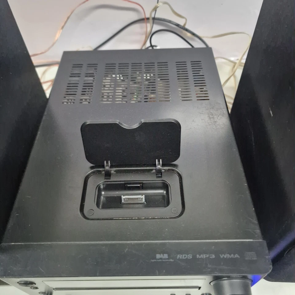 Onkyo CR-545UKD Hi-Fi Cd Player, DAB, FM, USB, Speakers & Remote. Bluetooth. - Image 4 of 4