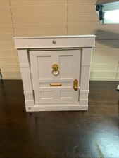 Beacon Hill Interior Cat Door - Durable No-Flap Pet Door for Tall Cats  Small D