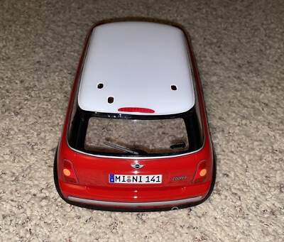 50971 Tamiya BMW New Mini Cooper Body Set - Painted M03L/M05/M06