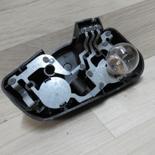Orig. BMW E46 Touring Lampenträger Rücklicht Heckleuchte Rechts Innen 8374810