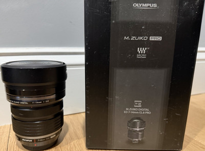 Olympus M.Zuiko Digital ED 7-14mm f2.8 PRO Wide Angle Zoom Lens