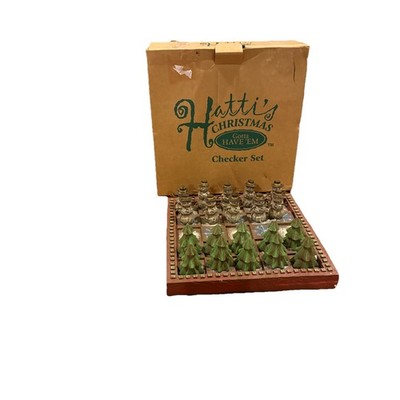 Hatti s Christmas Checker Set
