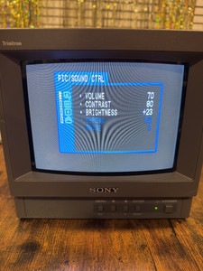 値下げ完動スーパーファインピッチソニーブラウン管モニター　PVM-1442QM 値下げ完動スーパーファインピッチソニーブラウン管モニター PVM
