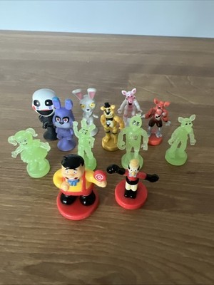 Vuala Mexico Five Nights At  Freddy s 2024 Glow + Chespirito - Lot Of 12 Figures