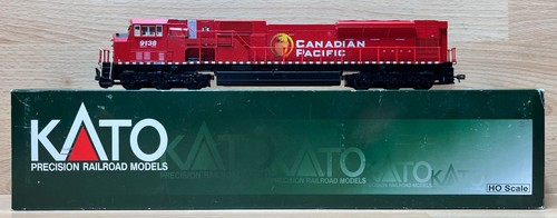 Kato 'HO' 37-6364 "Canadian Pacific" Diesellok 9138 DCC Sound & Lights. | Condition: Used