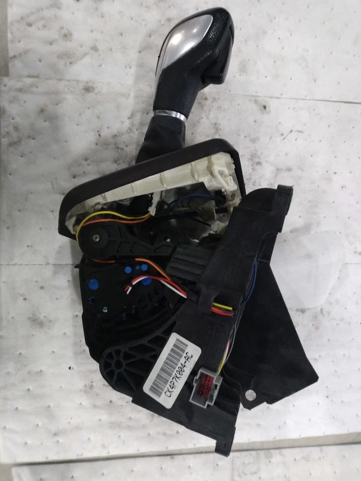 Conjunto de palanca de cambios de transmisión automática usado se adapta a: Ford Transit 150 gr 2016 Foto 2 de 4