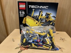 LEGO TECHNIC: Bulldozer (42028)