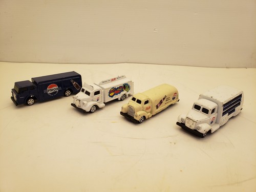 ASSORTMENT DIE CAST PEPSI BOTTLE TRUCKS: 1937, 1945, 1947, 1963 (LOT OF 4) - Picture 2 of 10