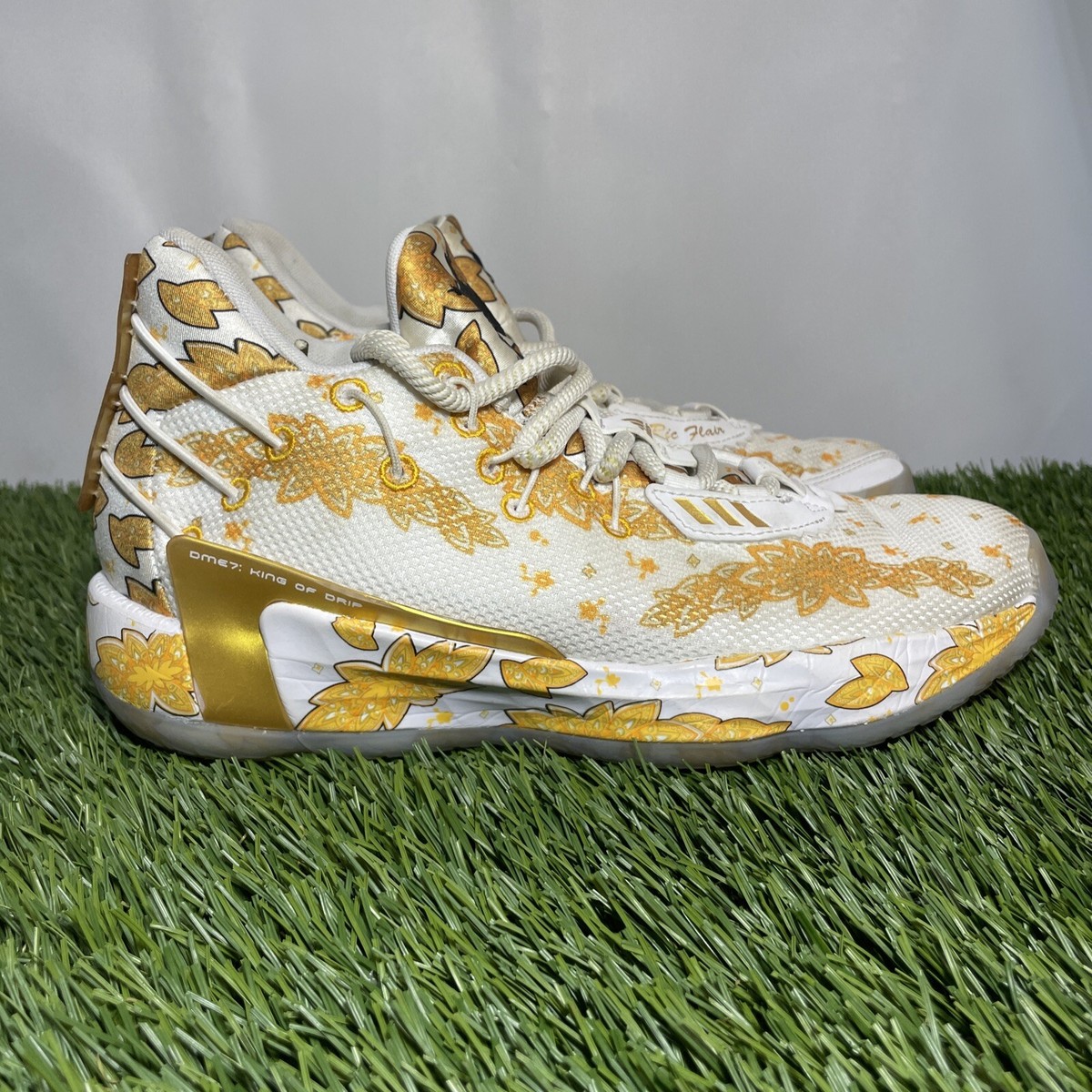 adidas Dame 7 X Ric Flair King of Drip Gold Basketball Shoes adidas Dame 7 X Ric Flair King of Drip Gold Basketball Shoes
