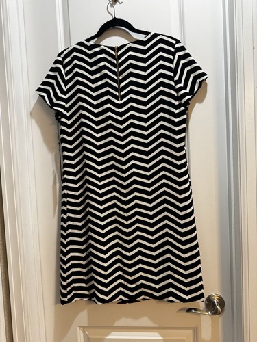 NWT Ivanka Trump Black/white Stripes Sheath Chevron Dress Short Sleeves Sz 12 - Picture 4 of 5