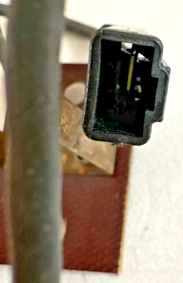 Hyster 243724 Steering Column Horn Brush, OEM, Forklift, new (S) eBay