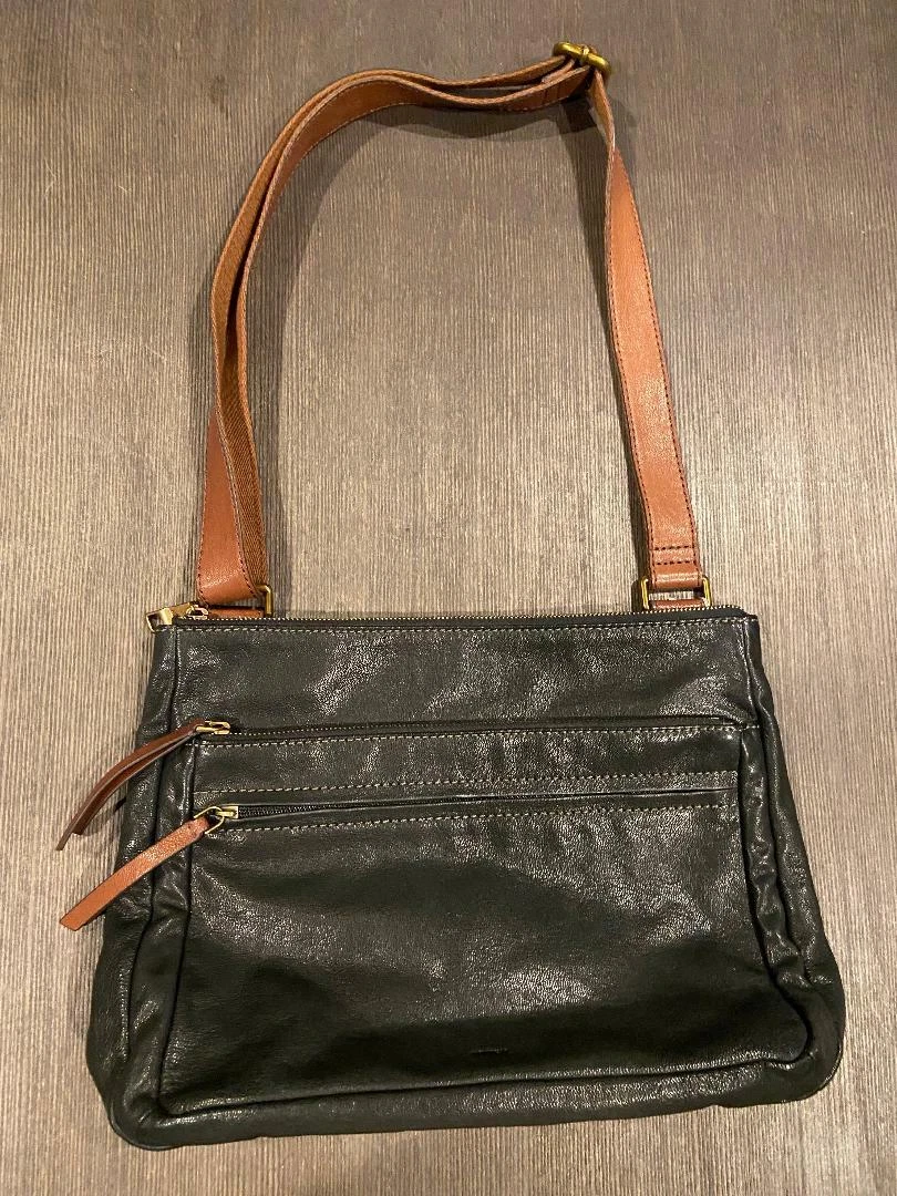 Fossil Corey Crossbody Black Leather w thicker Brown Canvas Leather Adj Strap