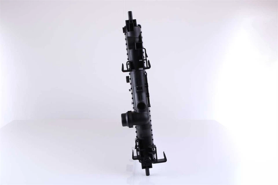 Радиатор подходит для Chevrolet Cruze 2013-2015 годов выпуска NISSENS NORTH AMERICA INC. - Изображение 3 из 4